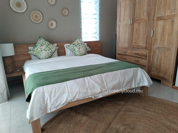Villa moderne de 4 chambres en suite avec piscine privée- Morcellement sécurisé.