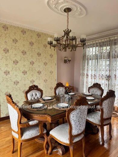 Maison meublée de 5 chambres à louer à Vacoas
