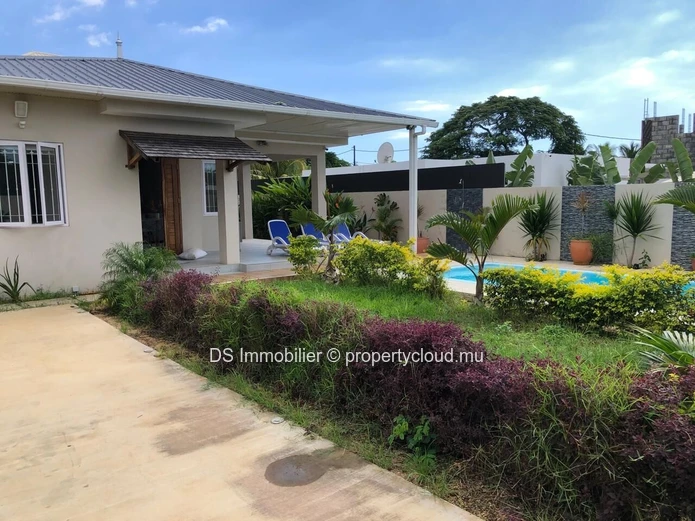 For Rent – Furnished House With Private Pool - Bain Boeuf - North