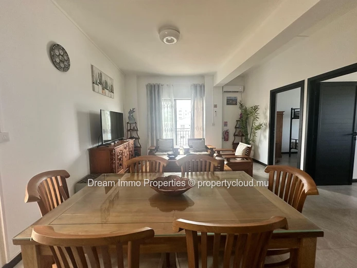 Spacieux appartement 3 chambres proche de la mer à Flic en Flac – Ile Maurice