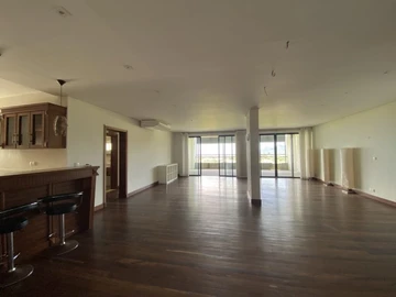 Appartement de 4 Chambres