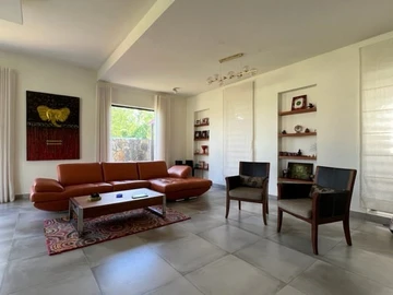 Maison de 4 Chambres