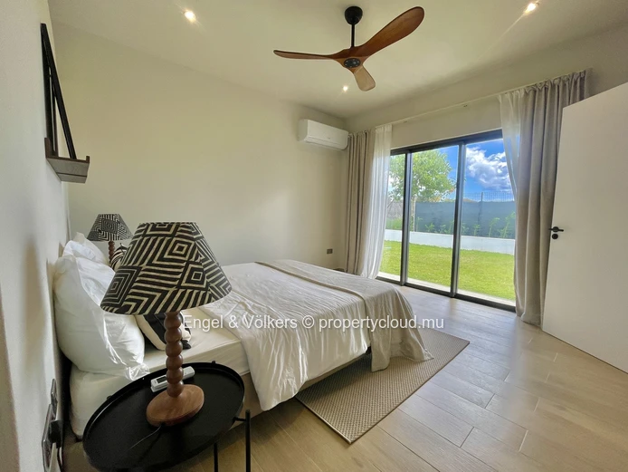 Modern Living in Mont Choisy – 3-Bedroom Villa with Pool