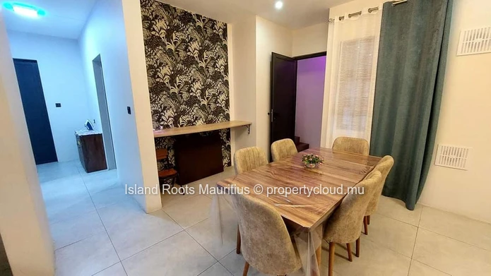 Beautiful villa for holiday rental, located in Pereybère
