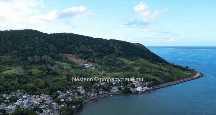 Terrain de 5 arpents en toute propriété 