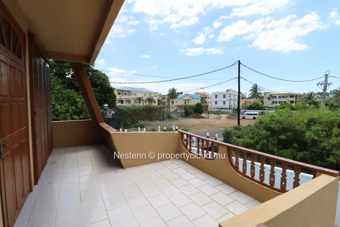 Maison à rénover proche de la plage avec fort potentiel d'investissement locatif.