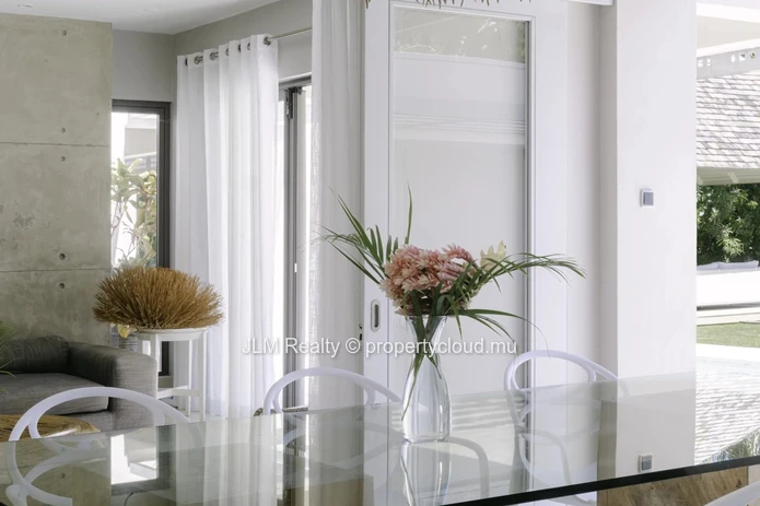 Prestigious 4-Bedroom Villa with Spacious Plot for Sale in an Exceptional Golf Estate in Mauritius