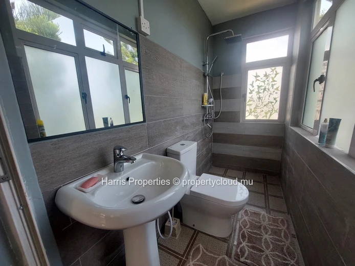 Bel appartement au 2éme étage à louer à Trou aux Biches