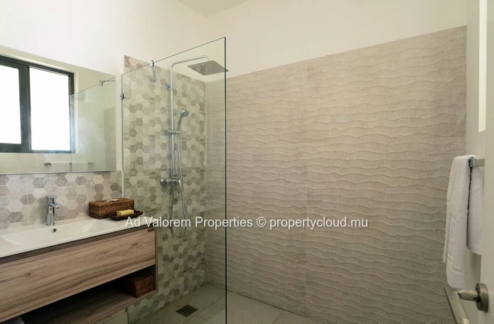 Apartment for rent in Black River!