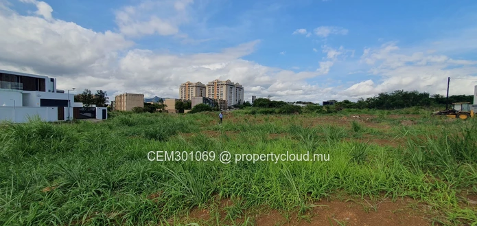 Terrain résidentiel de 22.51 Perches à vendre, Sodnac