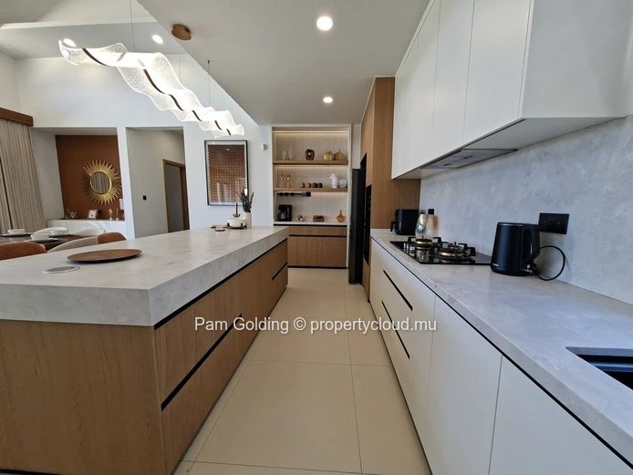 Grand Baie – Maison à vendre – Pam Golding Mauritius
