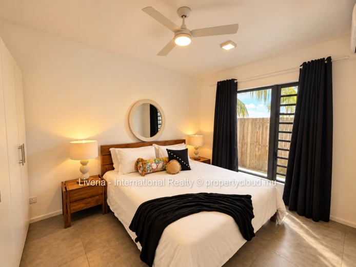 Coastal Living in an Exclusive Enclave