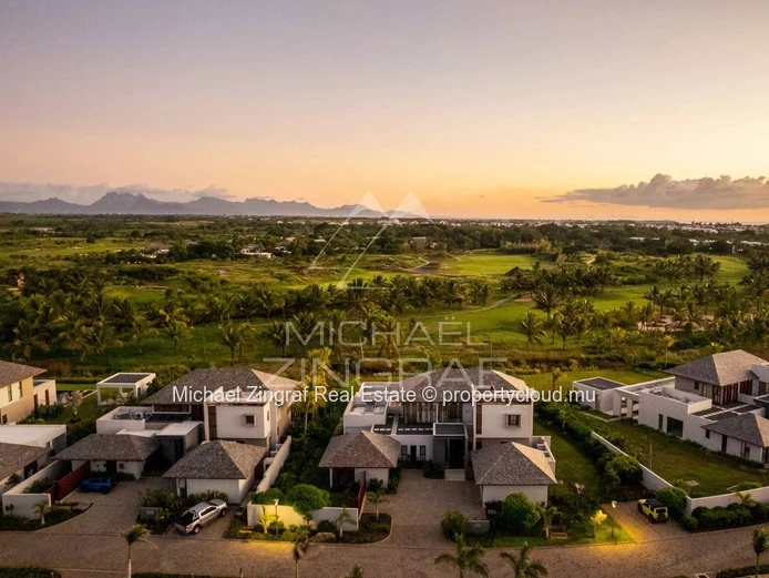 Ile Maurice - Villa d’exception de 5 chambres avec vue sur le golf à Mont Choisy Grand Baie
