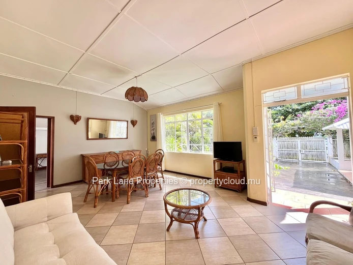 Grande propriété composée de deux résidences à vendre à Grand Gaube