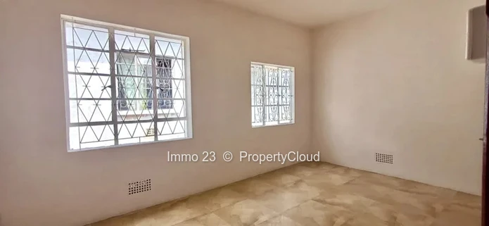 Maison / Villa - 4 chambres - Port Louis - Ref. MA98600VE