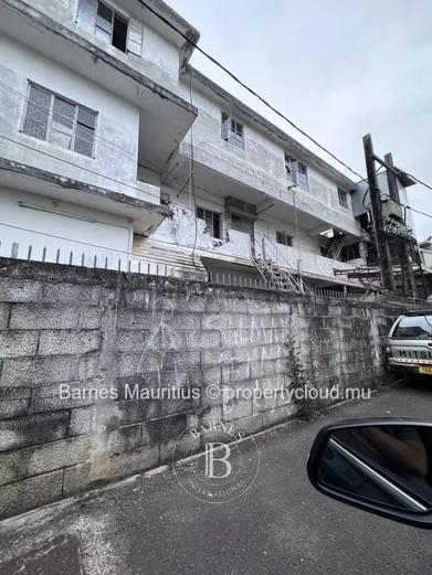 Poudre d'Or Hamlet - Warehouse - 1400m²
