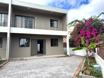 3 Bedroom Townhouse, Duplex