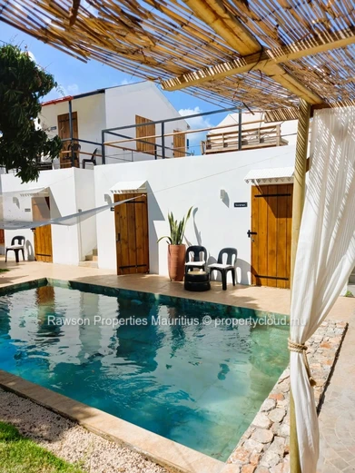 15 Bedroom Guest House For Sale in Albion