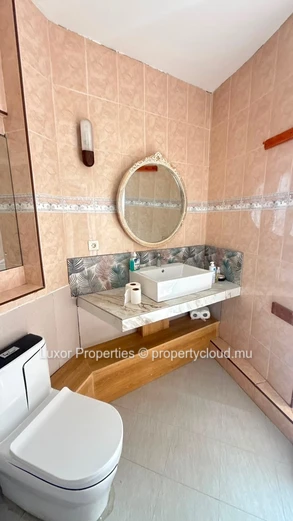Villa 4 Chambres À Louer – Flic En Flac