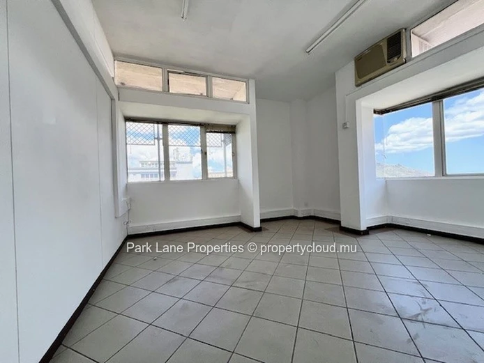 Ideal Office Space in the Heart of a Vibrant District