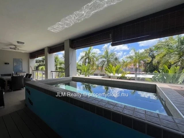 Appartement Moderne de 3 Chambres en Suite à Vendre à Bain Boeuf, Île Maurice