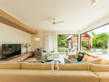 4 Bedroom Villa