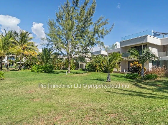 Stunning Furnished Beachfront Townhouse for Sale in Calodyne.
