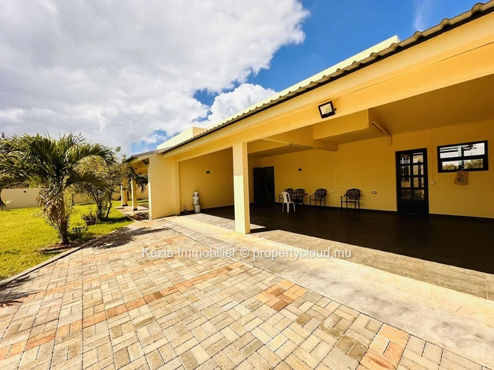 Spacious Family Villa