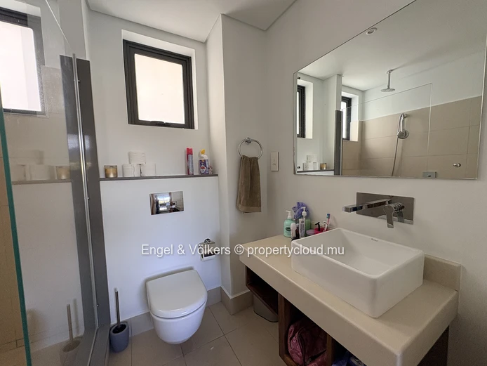 FOR RENT - Elegant Marina Apartment in Black River