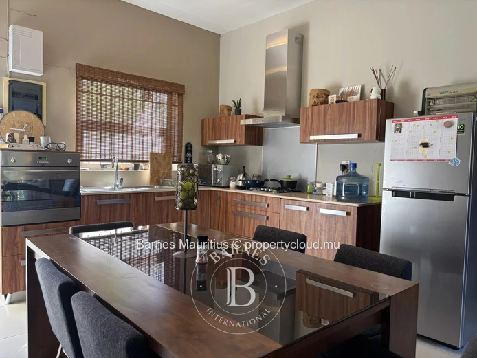 Beau Vallon - Maison - 1 Duplex and 4 flats
