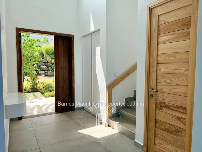 BEL OMBRE – Brand New Villa on Golf Course with Sea View – 4 Bedrooms