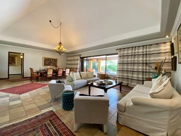 4 Bedroom Villa