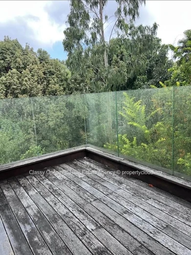 Villa 4 ch à Moka — vaste jardin, intérieur moderne