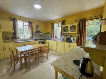 4 Bedroom Villa