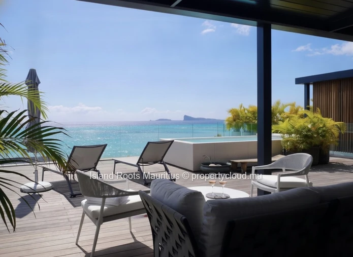 Penthouse d’Exception avec Piscine Privée et Vue Panoramique sur l’Océan à Pointe aux Canonniers