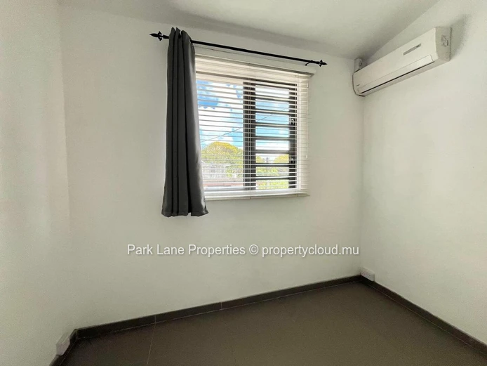 Élégant Duplex de 3 Chambres à Vendre dans le Prestigieux Quartier de Floréal, Île Maurice