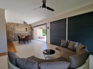 6 Bedroom Villa