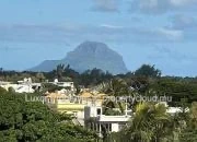 Appartement de 3 Chambres à Louer à Flic en Flac – Rs 45,000/Mois