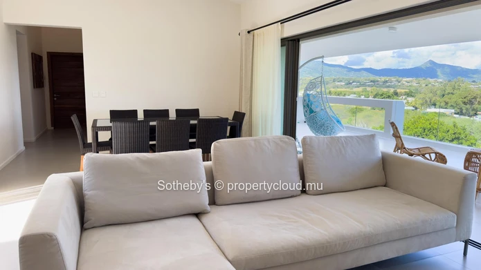 Sea View Spotlight
