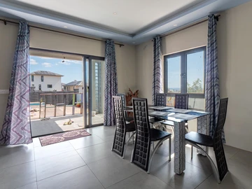 4 Bedroom Villa