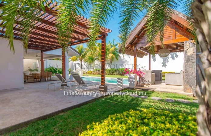 Modern Villa in Secured Residence