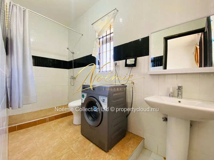 2-Bedroom Apartment for Rent in Pereybère