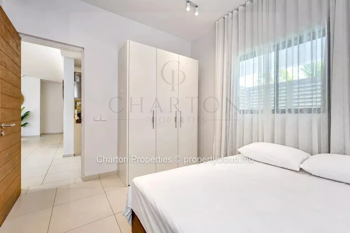 Appartement de 3 chambres en suite avec un vaste balcon à Pereybère