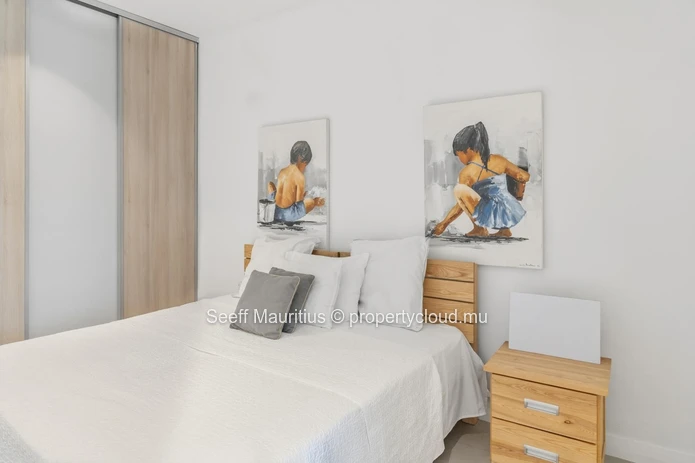 Penthouse avec Vue sur la Mer : Moderne et Entièrement Meublé