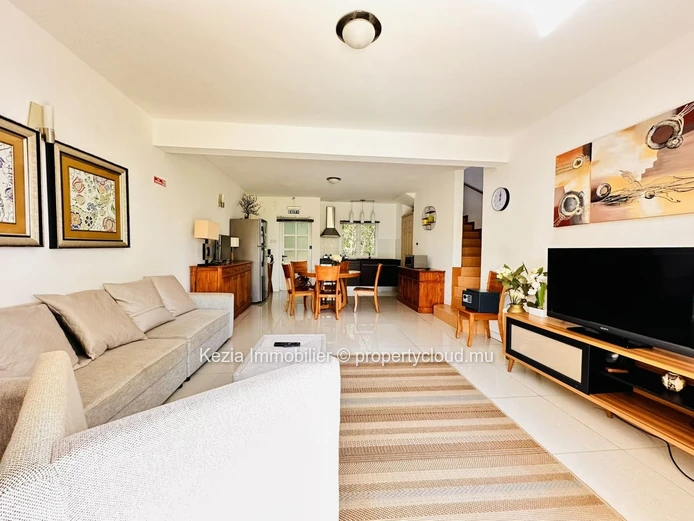 Triplex En Residence Sécurisée À Grand Baie