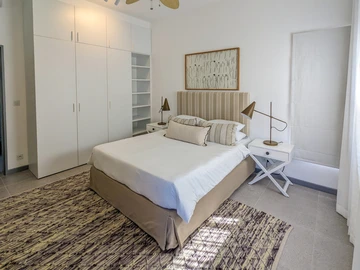 4 Bedroom Apartment
