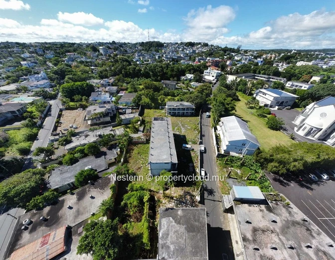 Commercial plot of 26 perches 