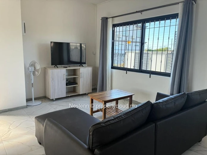 Modern 3-bedroom villa with pool close to the beach and Super U supermarket