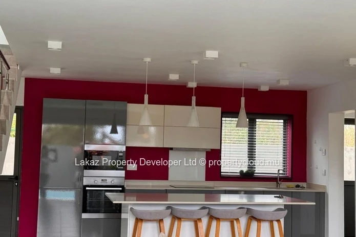 Modern villa in a residence for rent