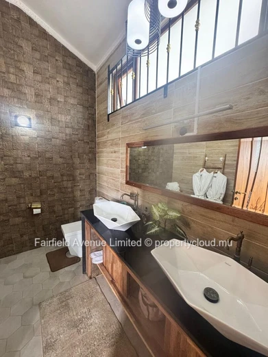 Maison meublée de 5 chambres à louer à Vacoas